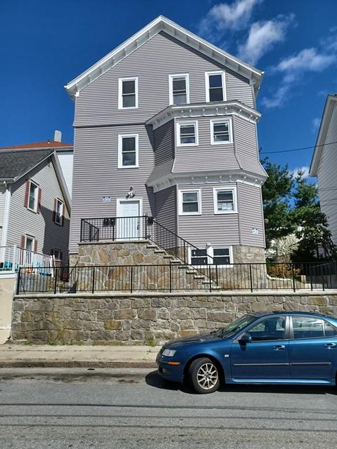 218 Albion St, Fall River, MA 02723 photo 2