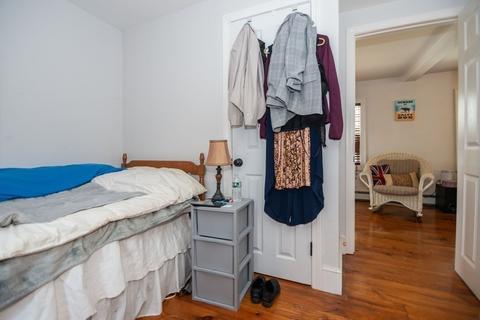 1 Oakdale St, Wareham, MA 02571 photo 9