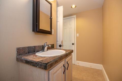 1 Oakdale St, Wareham, MA 02571 photo 11