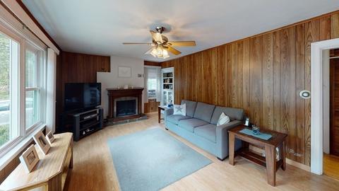 49 Gardner St, Hingham, MA 02043 photo 2