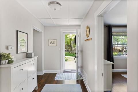 2 Upton Ave, Beverly, MA 01915 photo 13