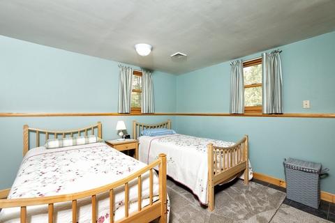 256 Wethersfield St, Rowley, MA 01969 photo 13