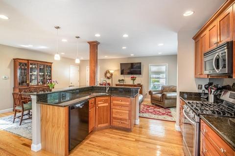 102 Hanscom Ave, Reading, MA 01867 photo 9
