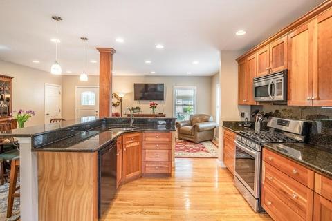 102 Hanscom Ave, Reading, MA 01867 photo 8