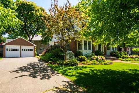 30 Washburn Ave, Needham, MA 02492 photo 2