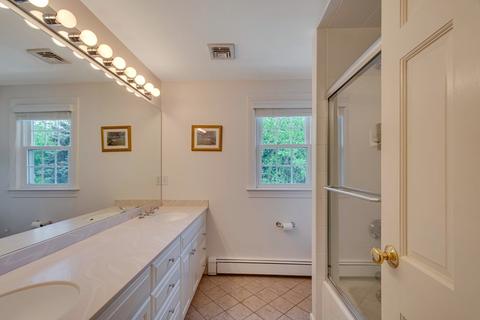 24 Meredith Cir, Needham, MA 02492 photo 17