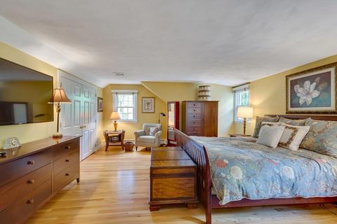 24 Meredith Cir, Needham, MA 02492 photo 25