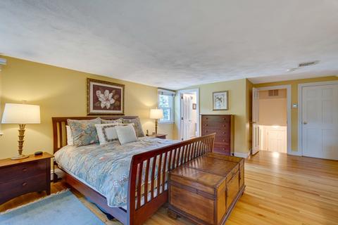 24 Meredith Cir, Needham, MA 02492 photo 27