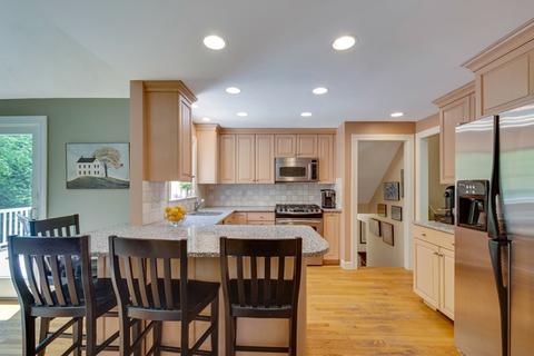 24 Meredith Cir, Needham, MA 02492 photo 9