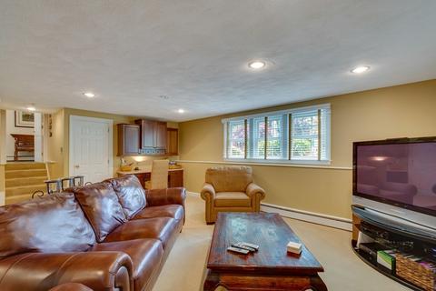 24 Meredith Cir, Needham, MA 02492 photo 30