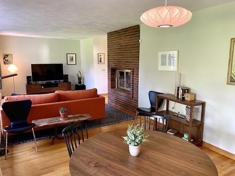 108 Plain St, Easthampton, MA 01027 photo 3