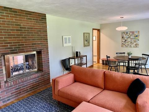 108 Plain St, Easthampton, MA 01027 photo 5