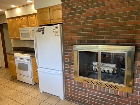 108 Plain St, Easthampton, MA 01027 photo 17