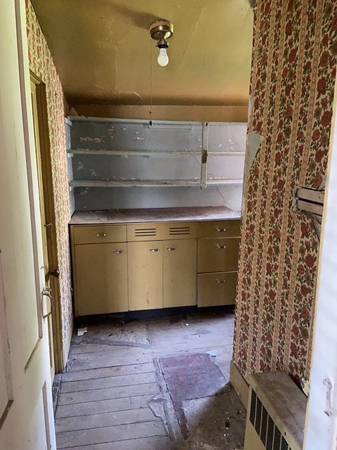 8 Storrs St, Ware, MA 01082 photo 10