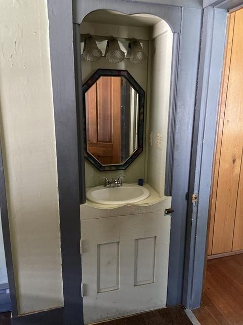 8 Storrs St, Ware, MA 01082 photo 15