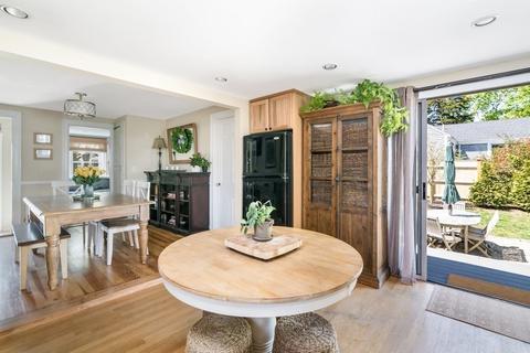 22 Merrymount Rd, Hingham, MA 02043 photo 8
