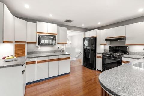 60 Cedarcrest Rd, Canton, MA 02021 photo 9