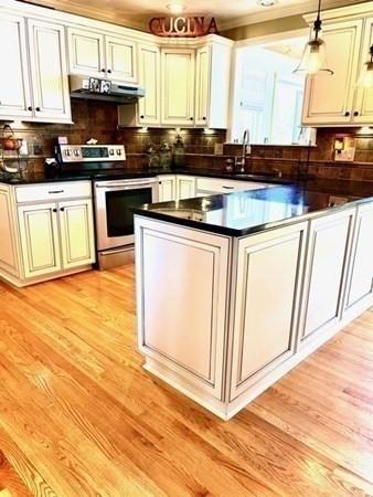 6 Constitution Rd, Stoneham, MA 02180 photo 12