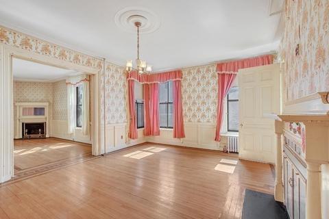35 Davis Ave, Brookline, MA 02445 photo 10