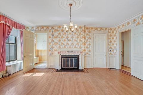 35 Davis Ave, Brookline, MA 02445 photo 9