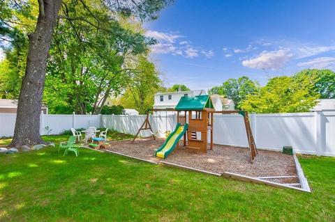67 Border Rd, Reading, MA 01867 photo 8