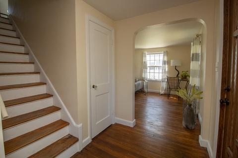 73 Bridle Path Rd, Springfield, MA 01118 photo 4