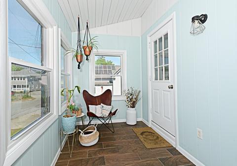 53 Maple, Clinton, MA 01510 photo 2