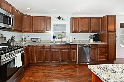 53 Maple, Clinton, MA 01510 photo 10