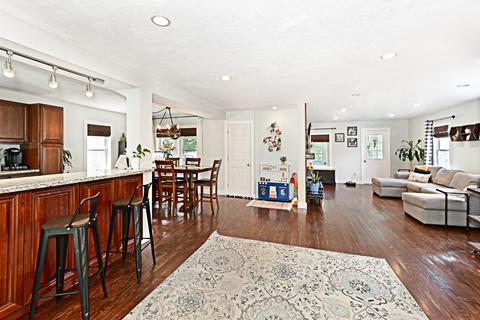 53 Maple, Clinton, MA 01510 photo 9