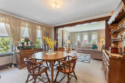 29 Halmstad St, Worcester, MA 01607 photo 10