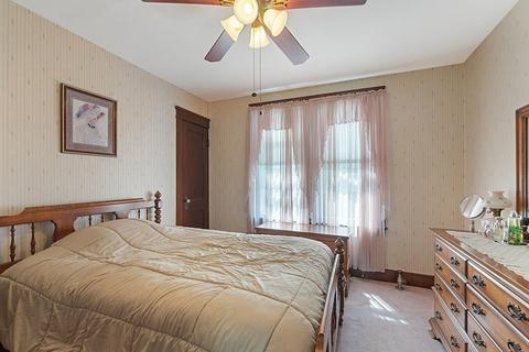 29 Halmstad St, Worcester, MA 01607 photo 9