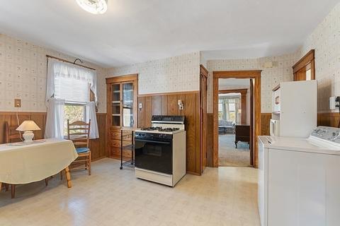 29 Halmstad St, Worcester, MA 01607 photo 12