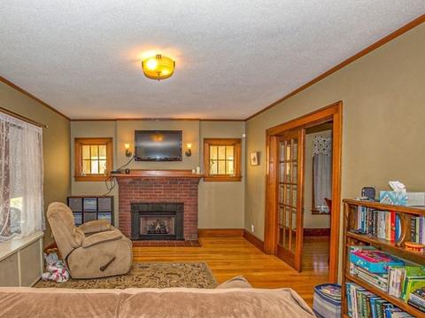 98 Manchester Ter, Springfield, MA 01108 photo 13