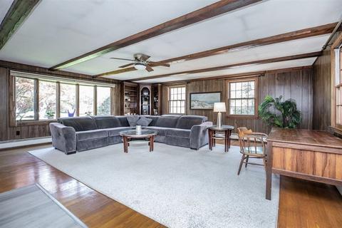 2 Robin Rd, Beverly, MA 01915 photo 9