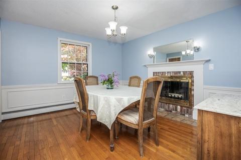 2 Robin Rd, Beverly, MA 01915 photo 18