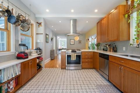 29 Berkeley St, Somerville, MA 02143 photo 10