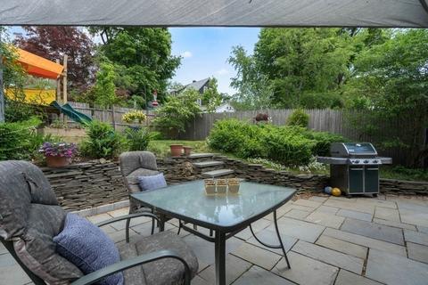 29 Berkeley St, Somerville, MA 02143 photo 3