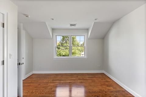 110 Pine Grove St, Needham, MA 02494 photo 22