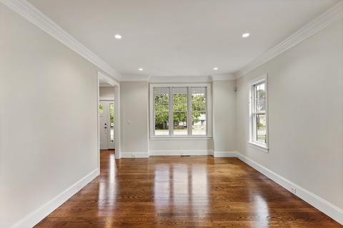 110 Pine Grove St, Needham, MA 02494 photo 9