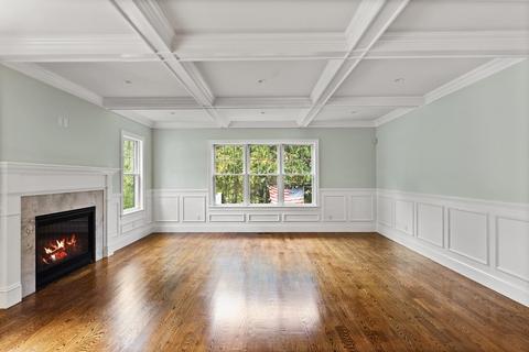 110 Pine Grove St, Needham, MA 02494 photo 2