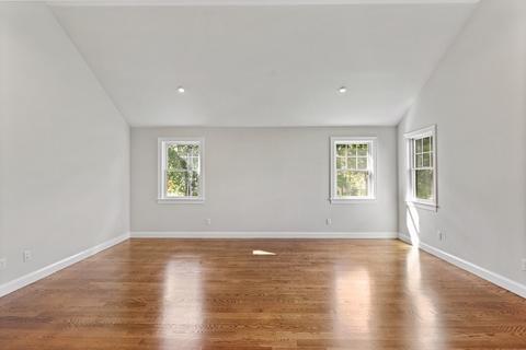 110 Pine Grove St, Needham, MA 02494 photo 15
