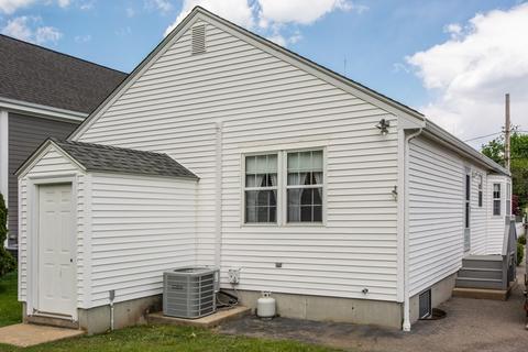 27 Mills Rd, Needham, MA 02494 photo 18