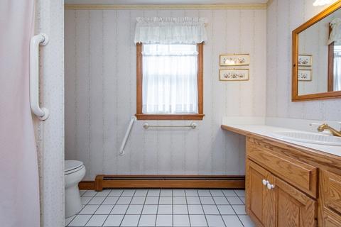 27 Mills Rd, Needham, MA 02494 photo 15