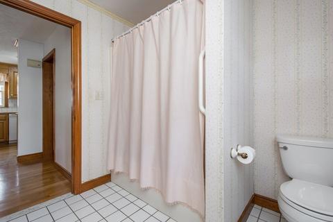 27 Mills Rd, Needham, MA 02494 photo 16