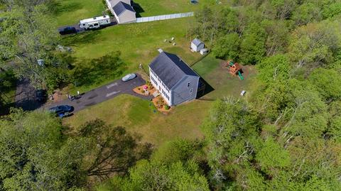 33 Plain St E, Berkley, MA 02779 photo 5