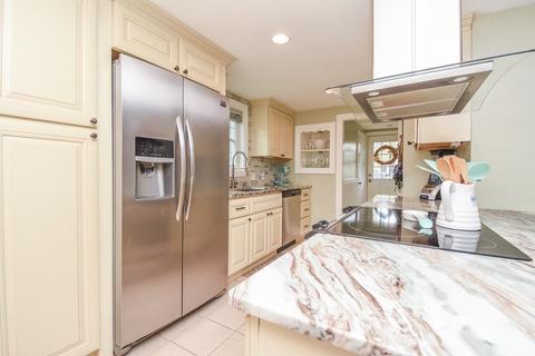 372 Exchange St, Millis, MA 02054 photo 7