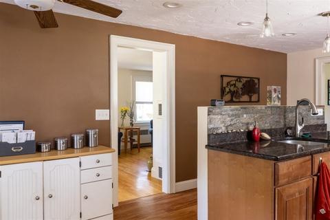 240 Maple St, Danvers, MA 01923 photo 9