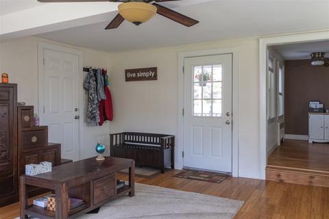 240 Maple St, Danvers, MA 01923 photo 6