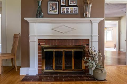 240 Maple St, Danvers, MA 01923 photo 12