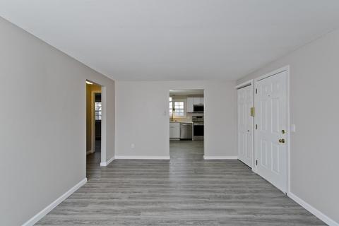 2 Maple Crest Cir #C, Holyoke, MA 01040 photo 14